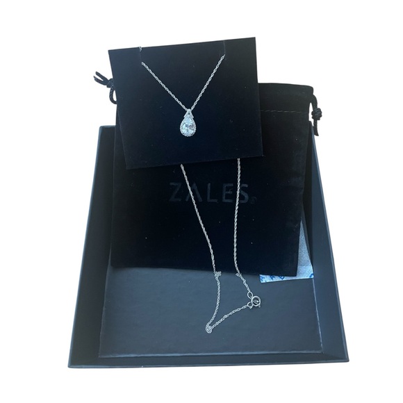 NEW: Zales Modern Pendant Necklace - Picture 1 of 3